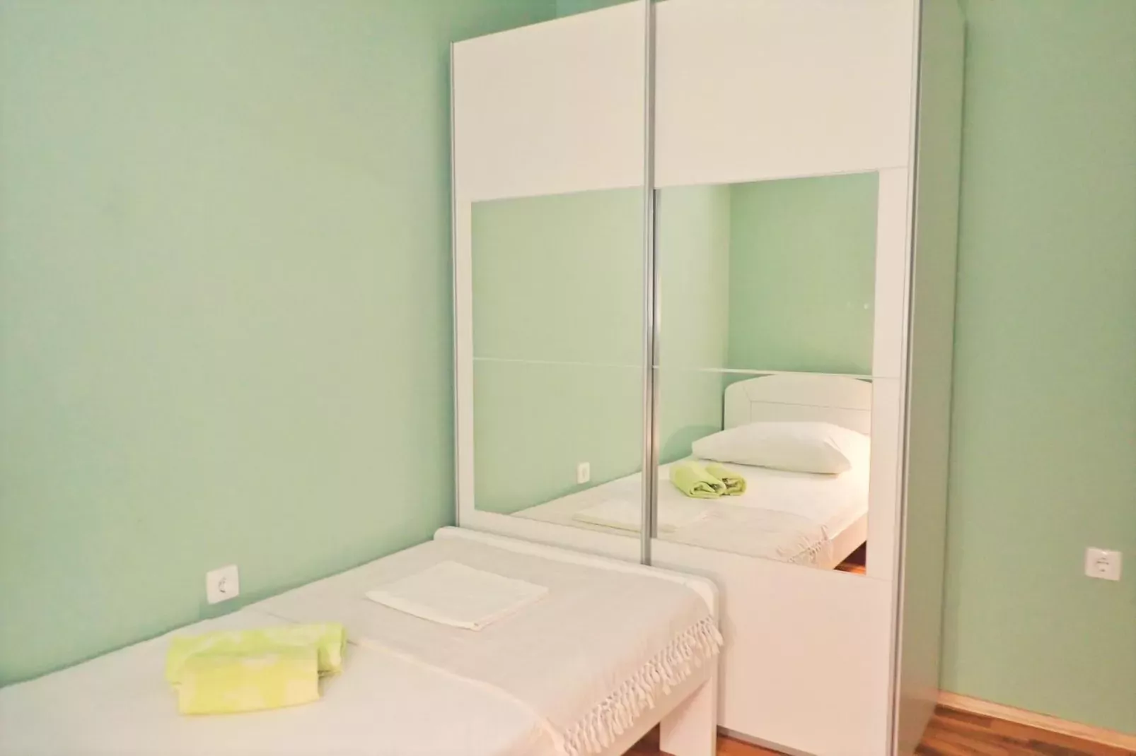 Holiday flat Kuco Starigrad Paklenica-3-Raum-App SD44 A01 ca 58 qm bei Belegung mit 5 Pers-Schlafzimmer