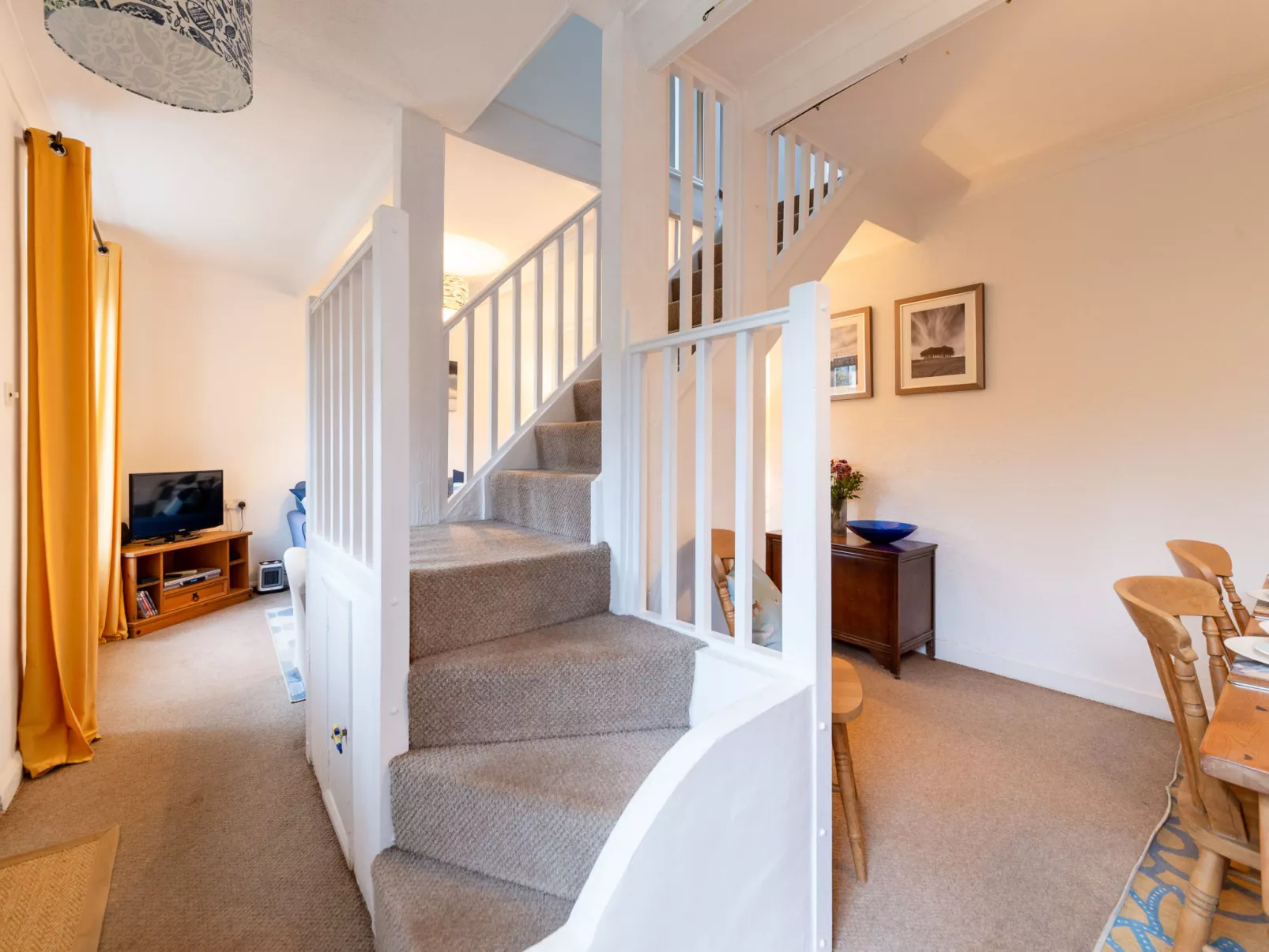 Elm Cottage-Inside