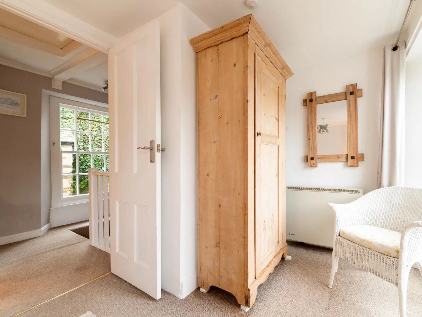 Elm Cottage-Inside
