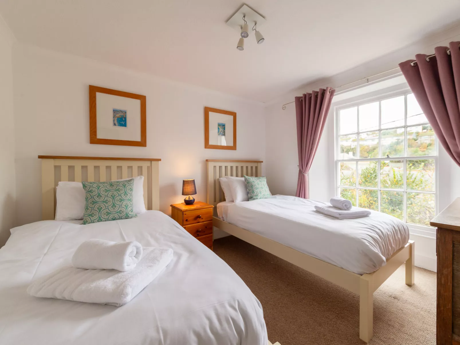 Elm Cottage-Inside