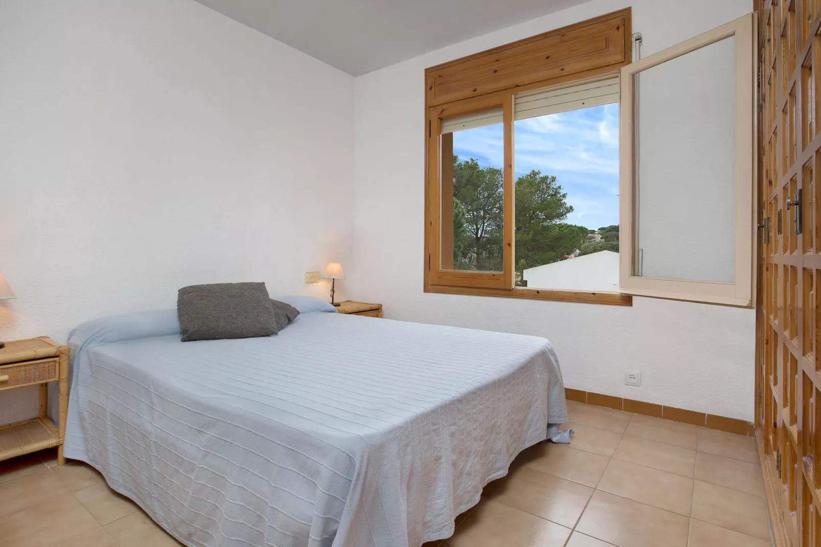 Illa 23-Bedroom