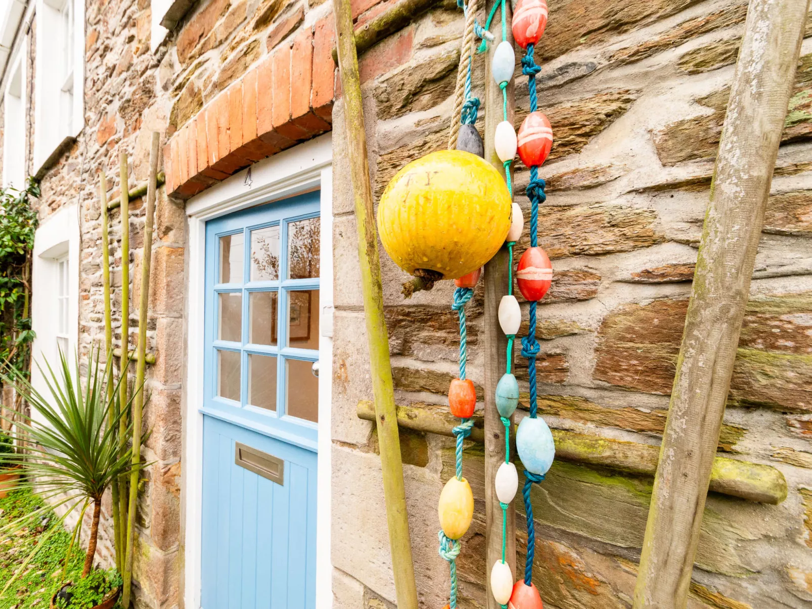Elm Cottage-Outside
