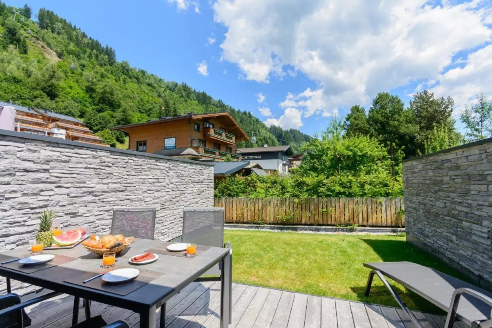 Residenz Wildkogelbahnen Top 6-Balcon-terrasse