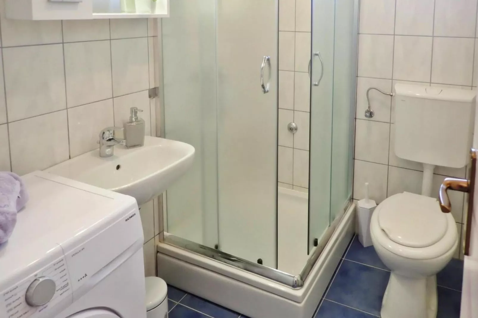 Apartment Seline-SD-150/A-01/ Ela - max 5 Pers-Bathroom