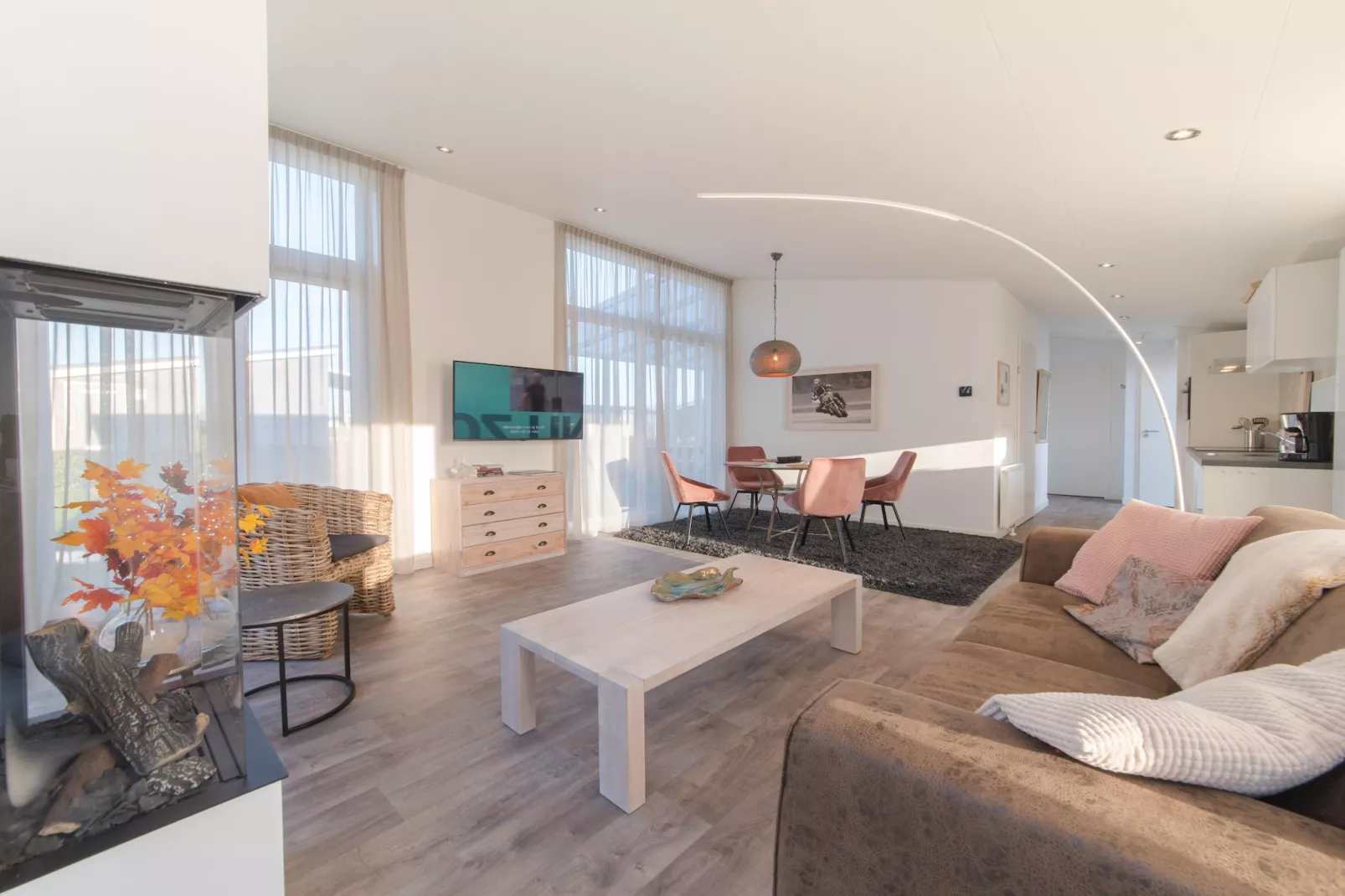 Water Resort Oosterschelde 101-Living room