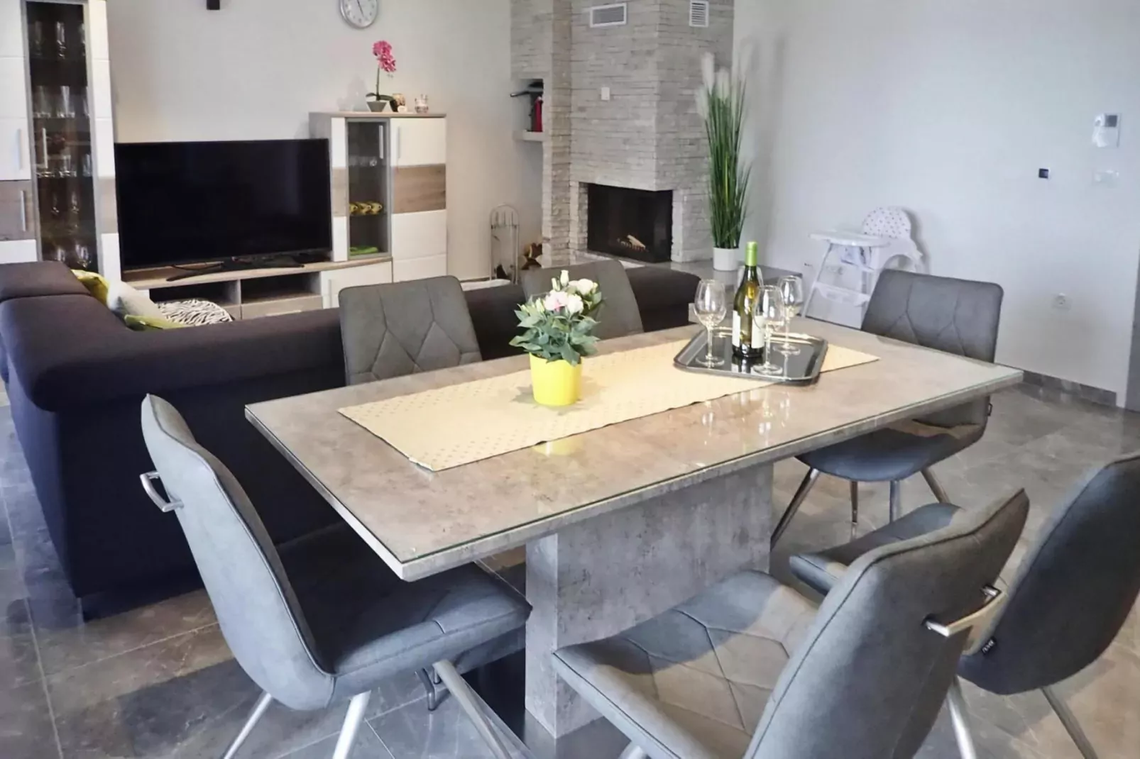 Holiday home Sole Maslenica-SD-160 -6 Pers-Esszimmer