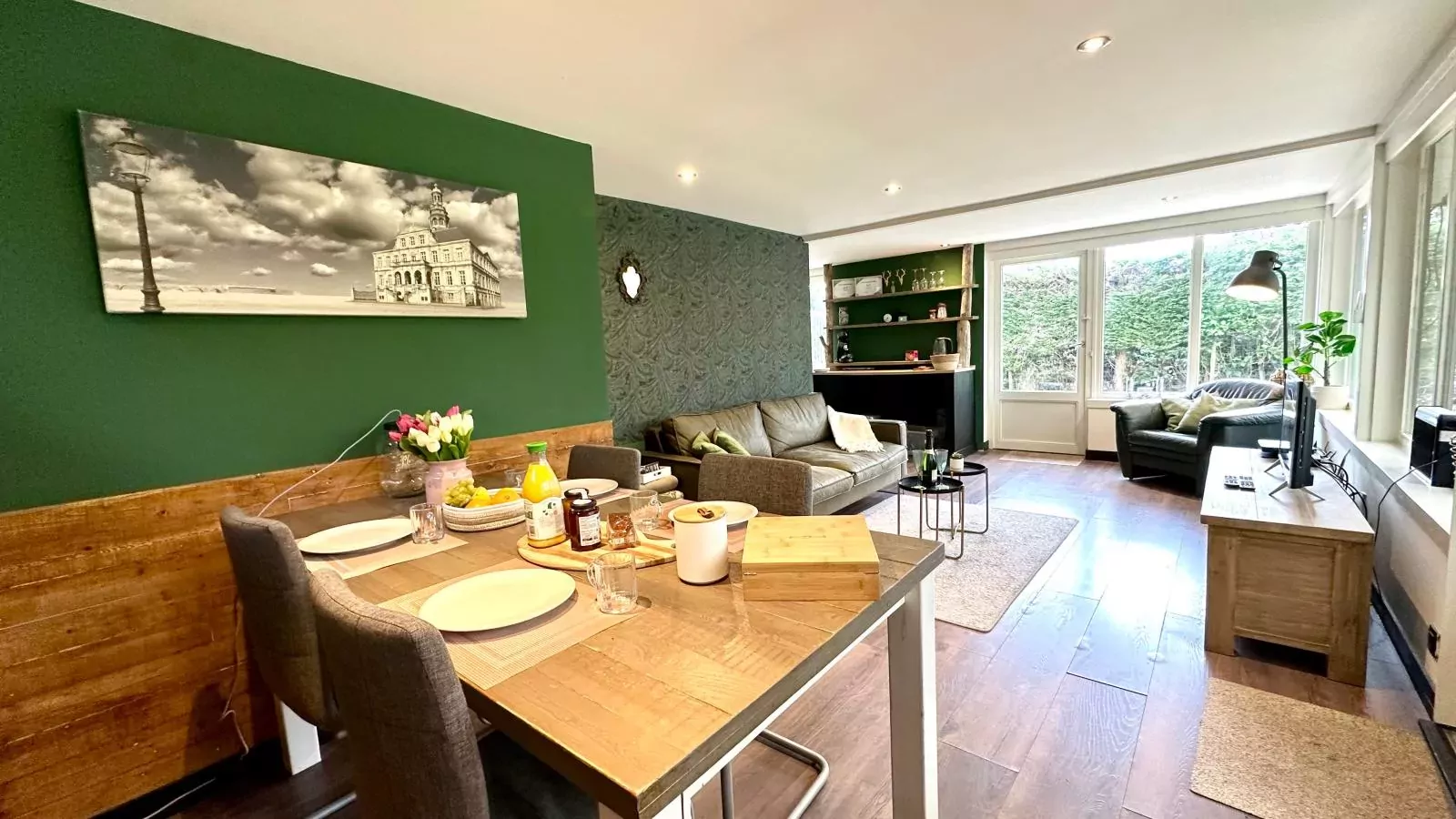 Sonnig Bungalow-Dining room