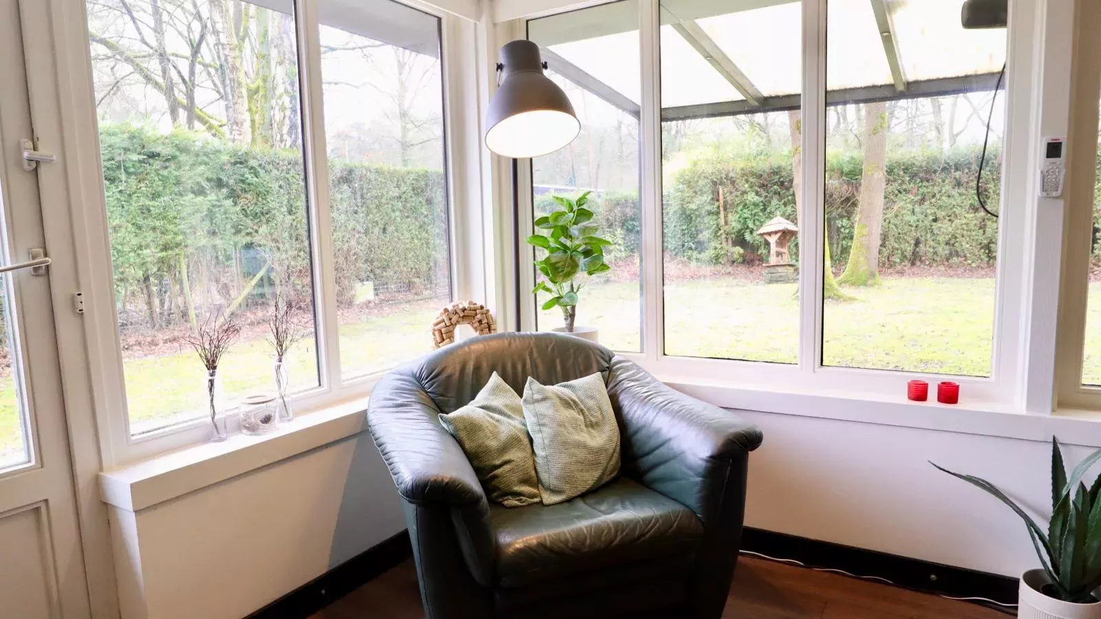 Sonnig Bungalow-Living room