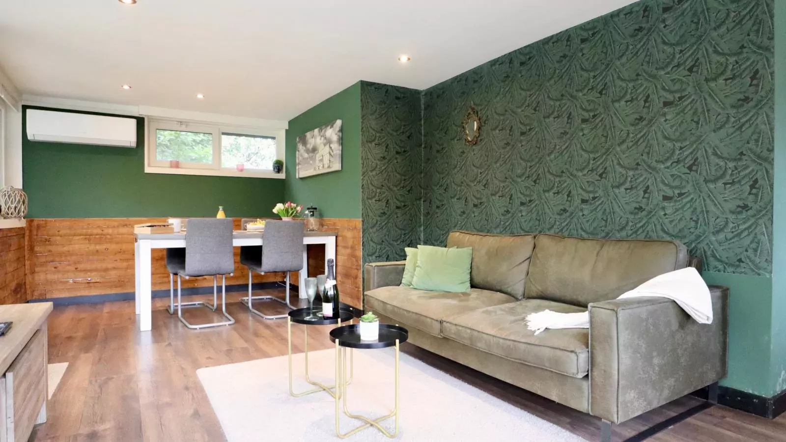Sonnig Bungalow-Living room