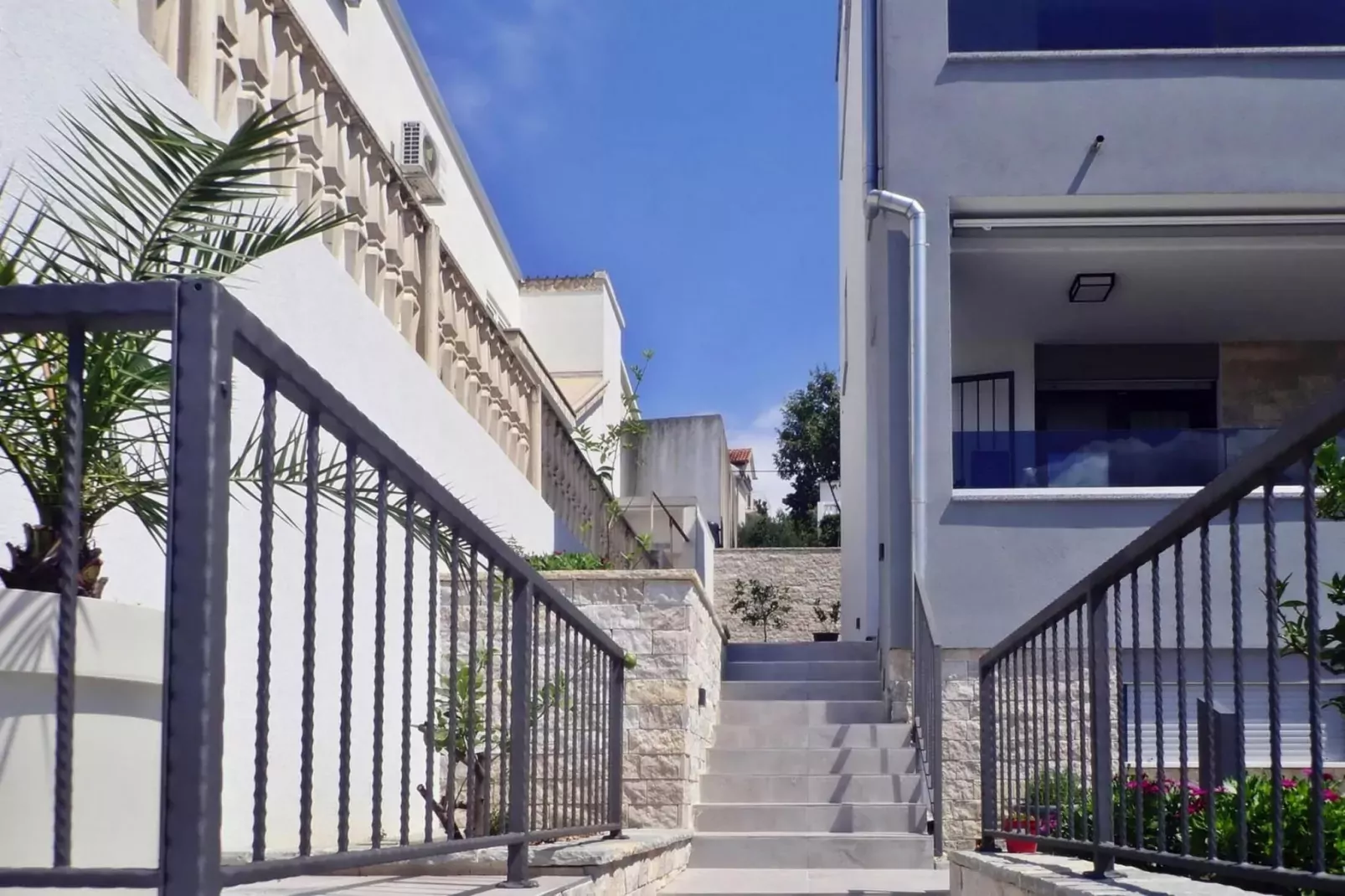 Holiday home Sole Maslenica-SD-160 -7 Pers-Balcon-terrasse