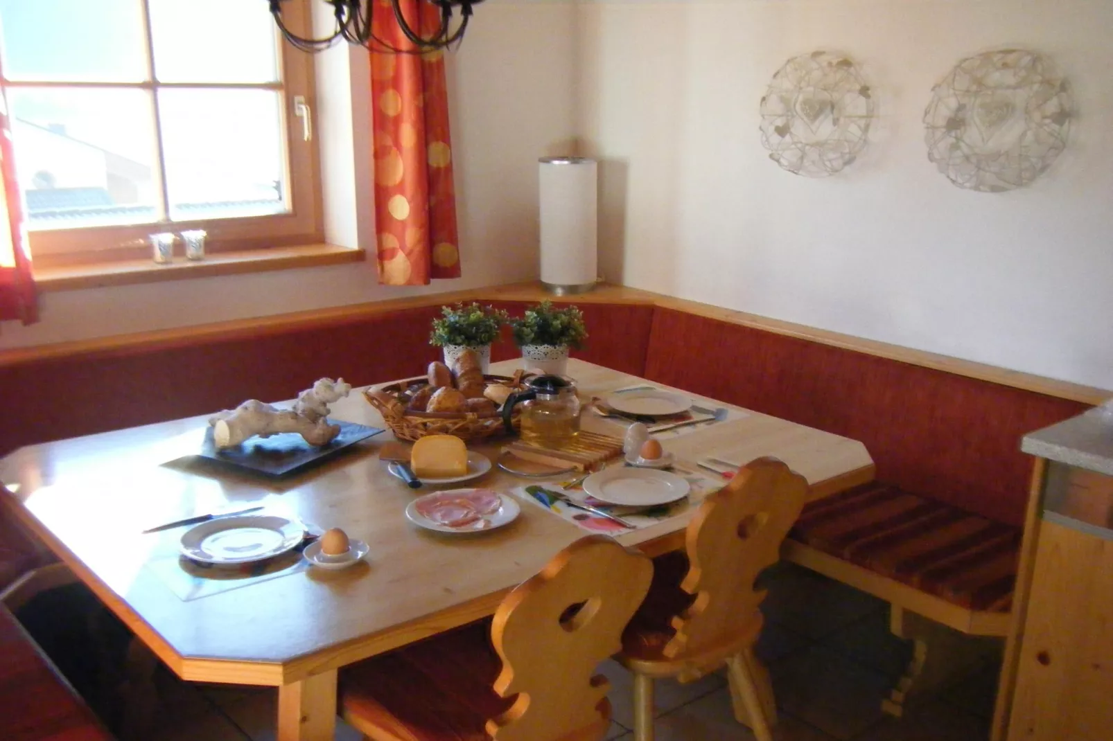 Chalets Om Utens-Dining room