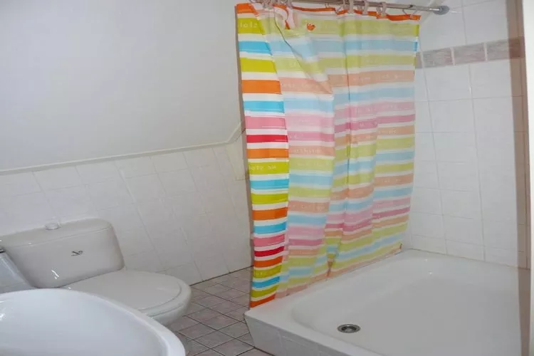 Schoneveld 132 Zeemeeuw Breskens-Bathroom
