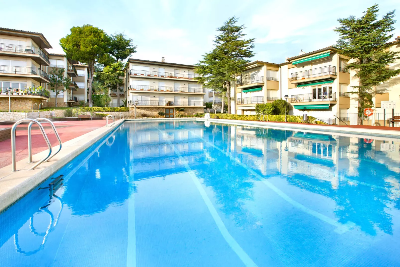 Margell G-2-Exterior summer