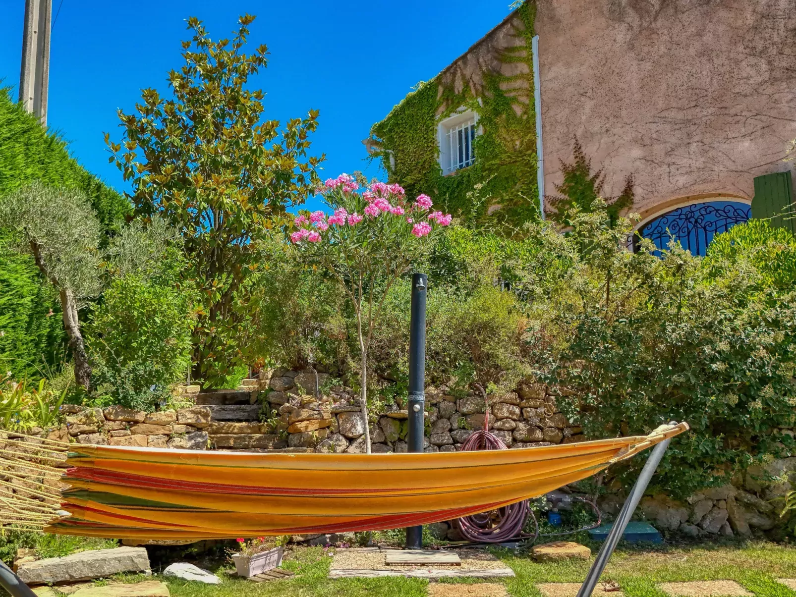 Villa Sainte Anne-Outside