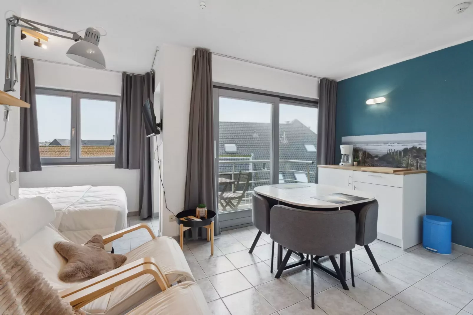 Ocean Suites 514-Living room