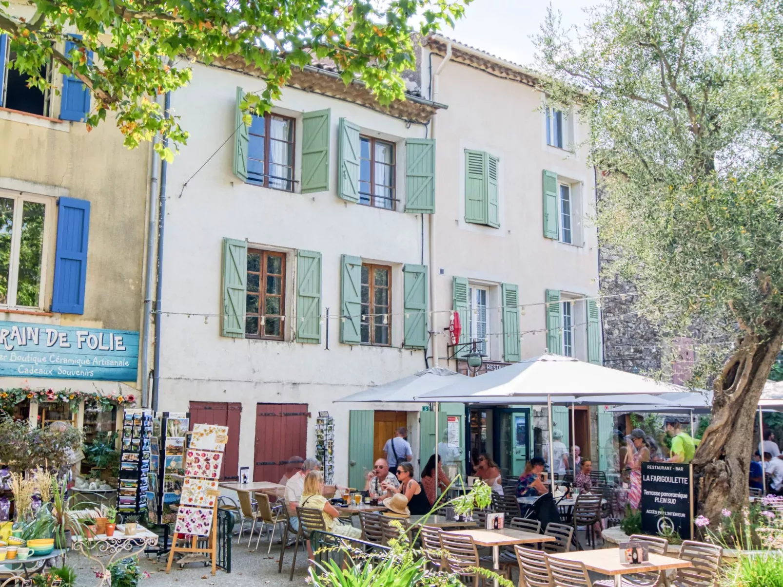 Maison de Village Les Ormeaux-Outside