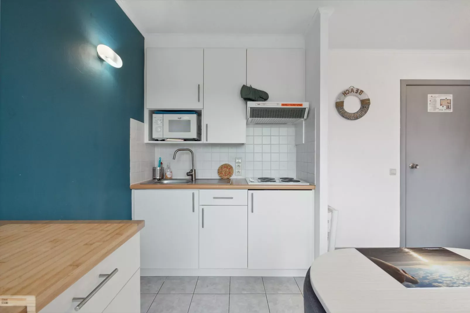 Ocean Suites 514-Kitchen