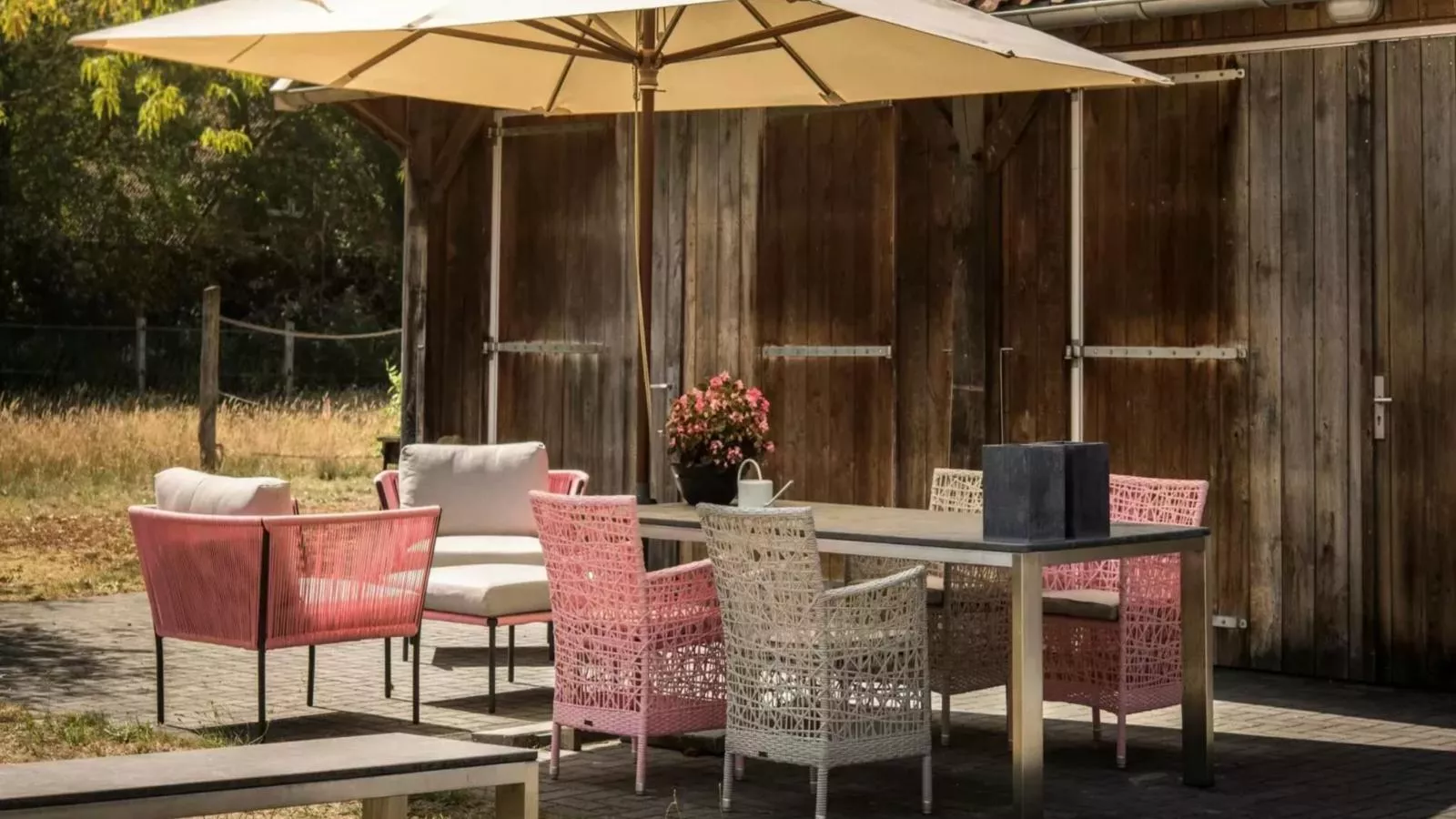 Design Farmers Barn Twente-Gardens summer