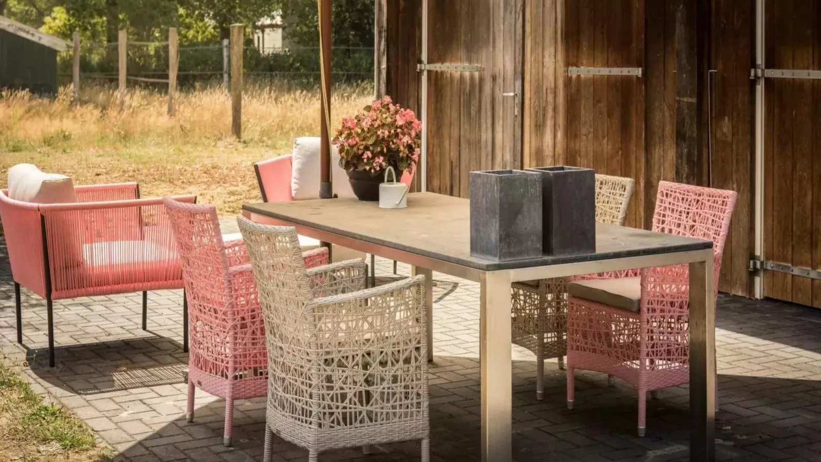 Design Farmers Barn Twente-Terrace balcony