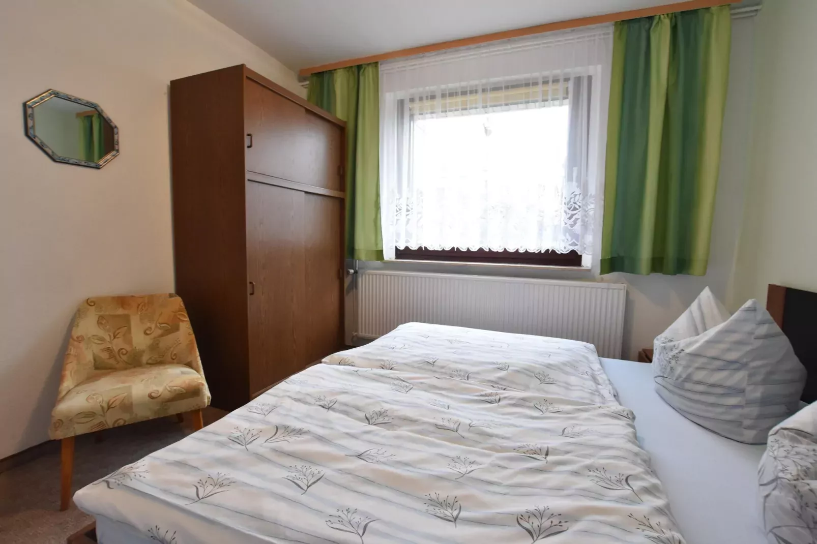 Jutta-Bedroom