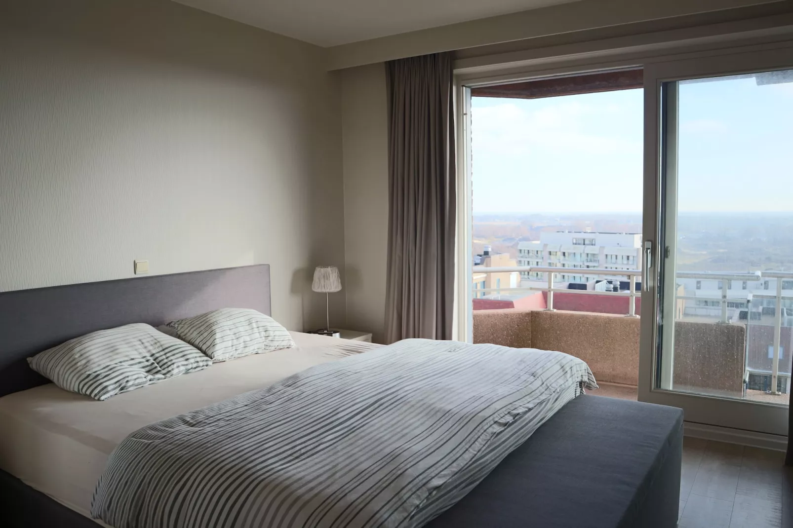 SCORPIO BI 1301GAR-Bedroom