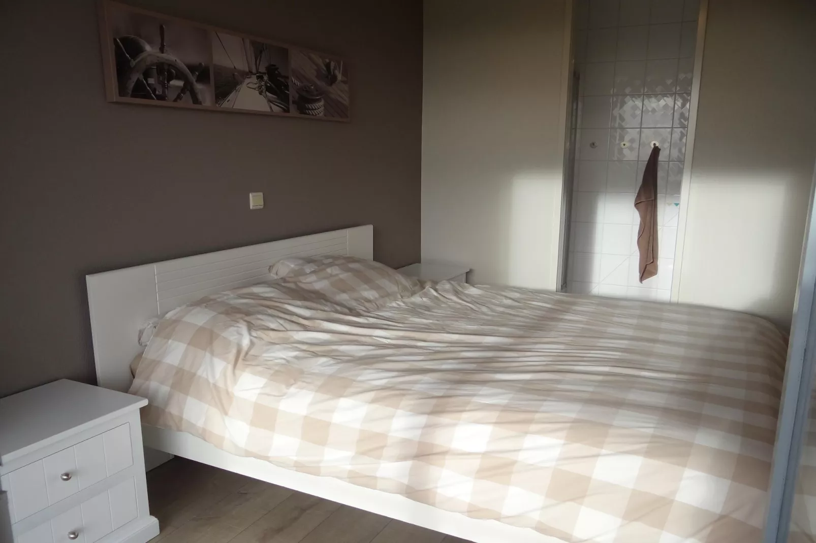 SCORPIO BI 1301GAR-Bedroom