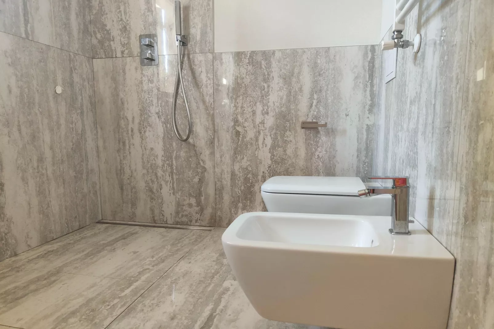 Casa Simone Lido di Camaiore-Bathroom