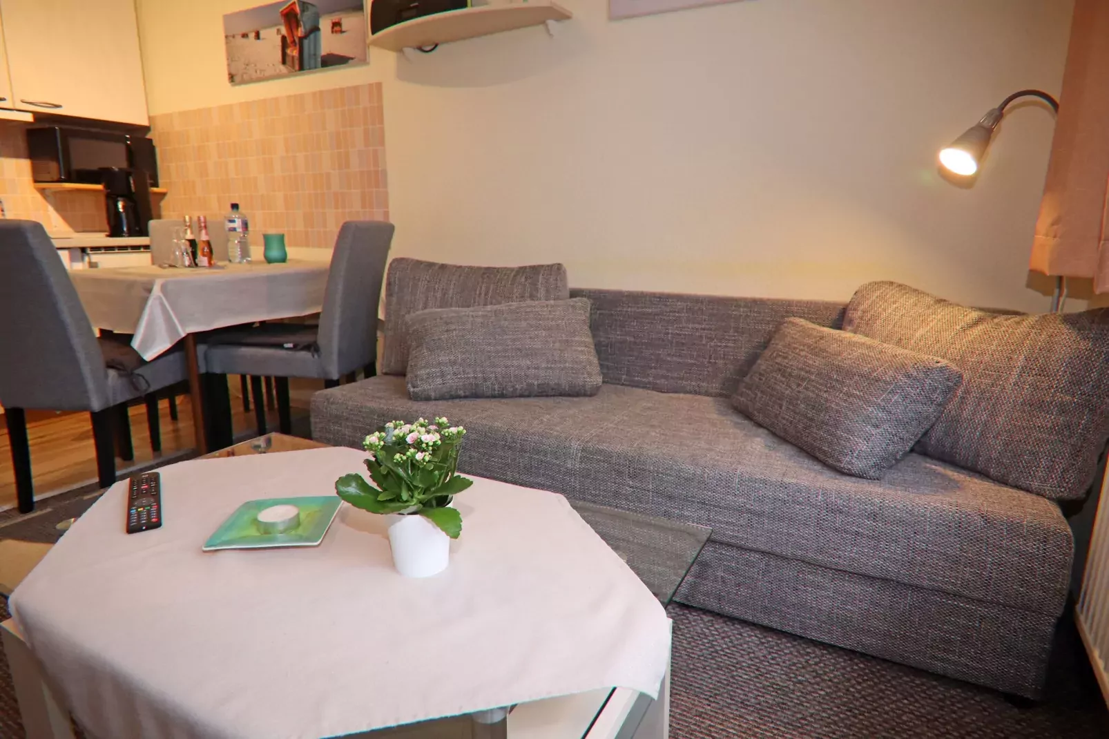 Jutta-Dining room
