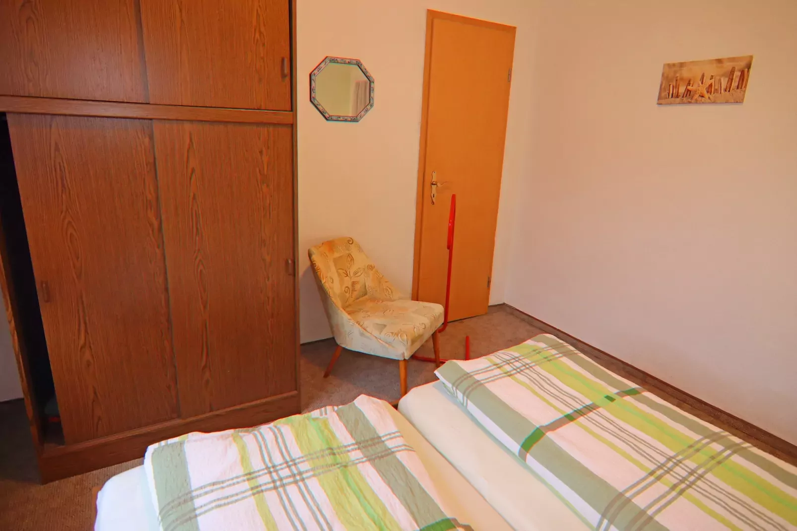 Jutta-Bedroom