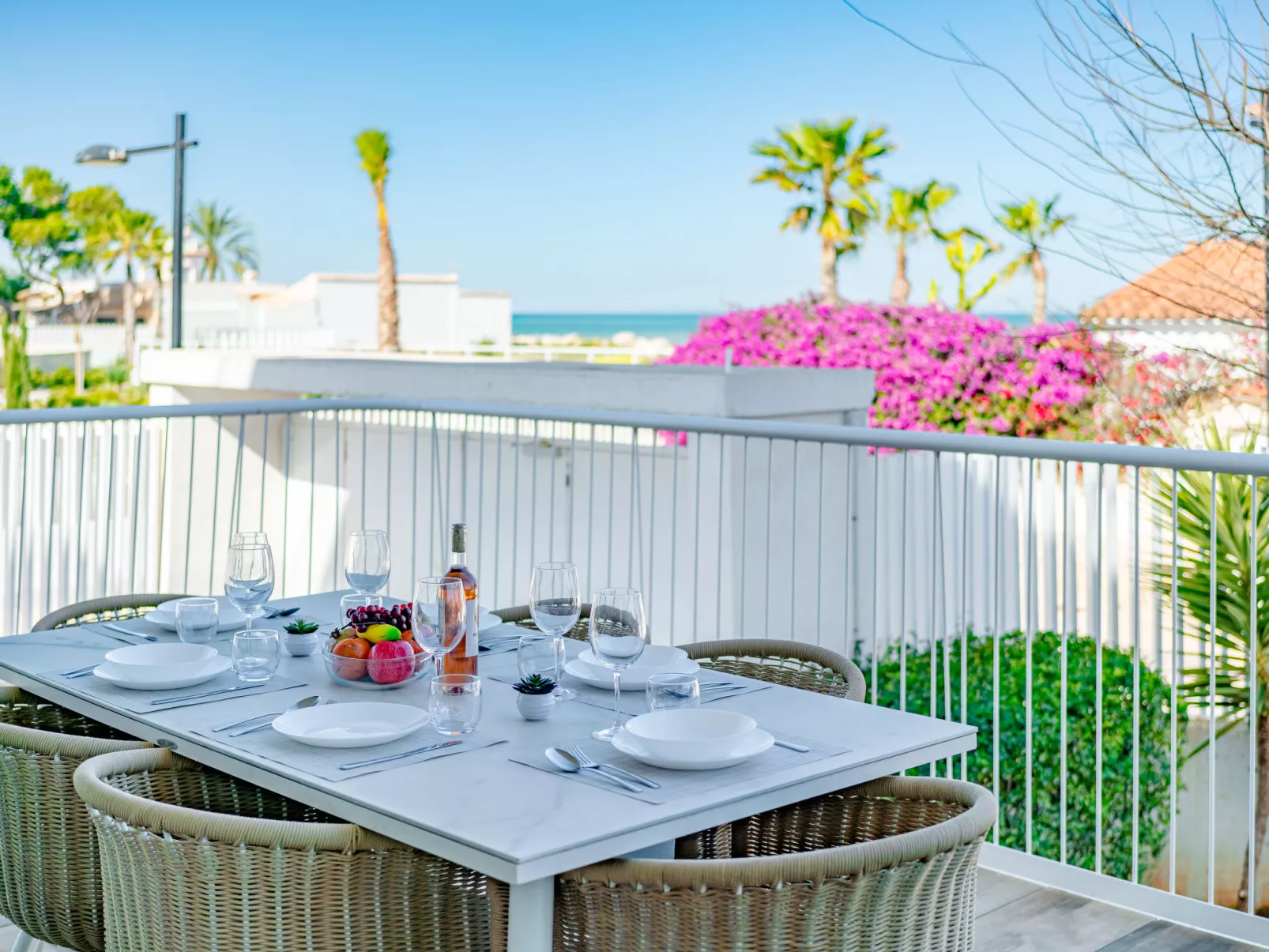 Denia Beach Plus-Inside