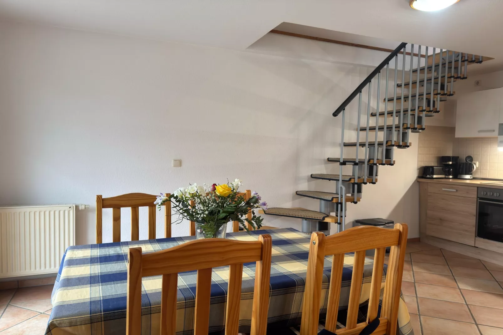 Bernstein mit Balkon am Sandstrand-Living room