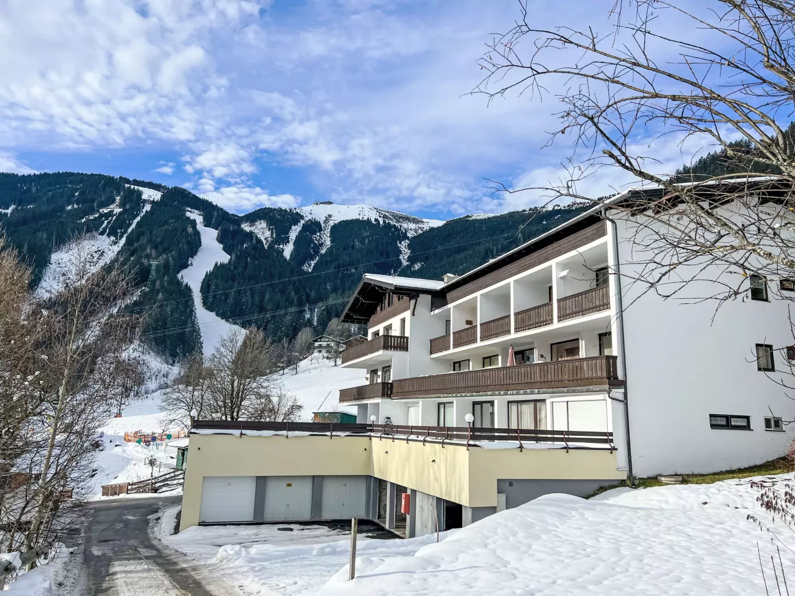 Schihütte-Outside