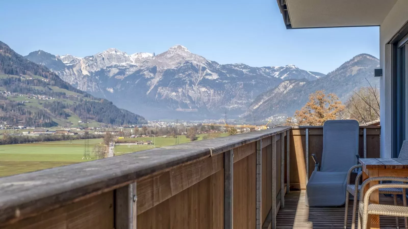 Helfenstein Lodge-Terrace balcony