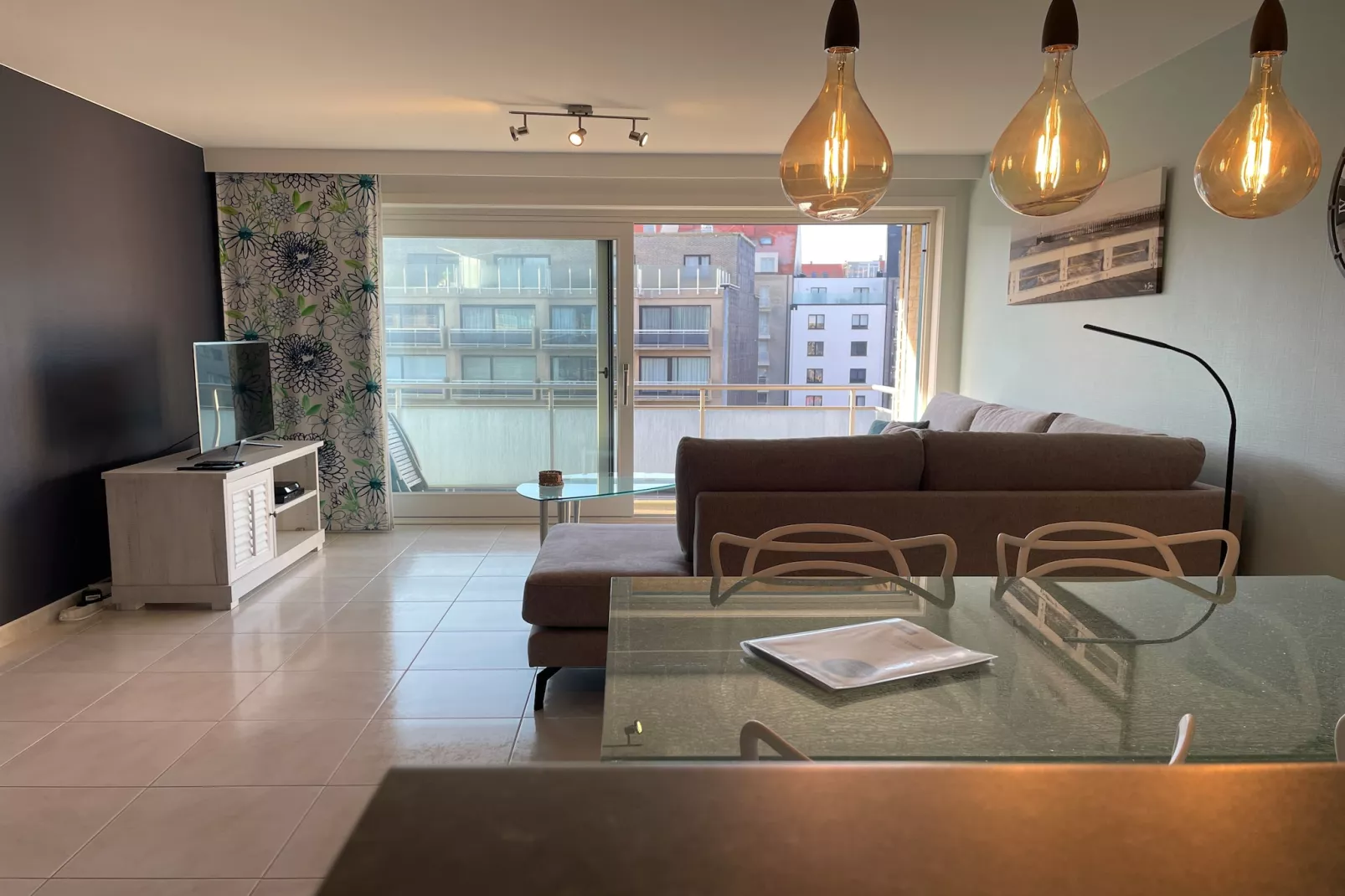 LOTUS I-Living room