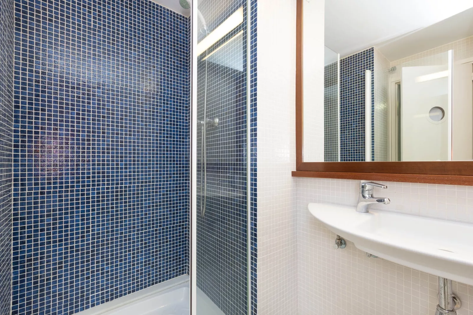 Soliverd-Bathroom