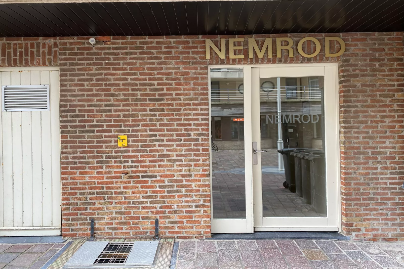 NEMROD 601-Exterior summer
