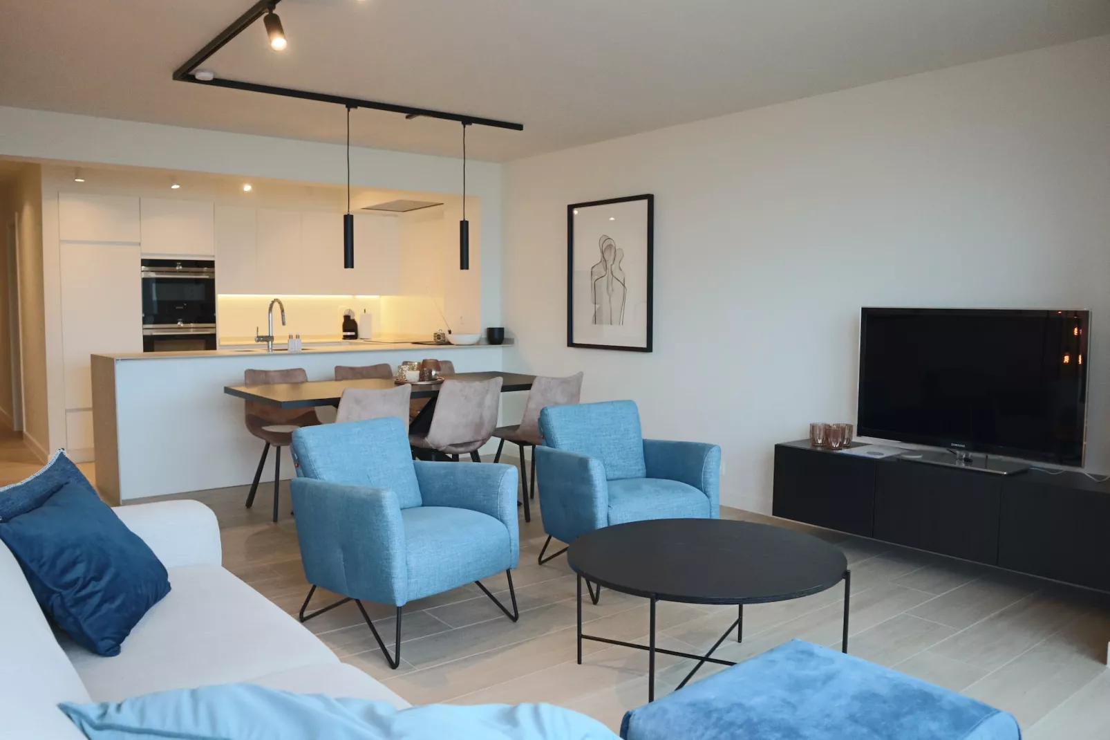 NEMROD 601-Living room