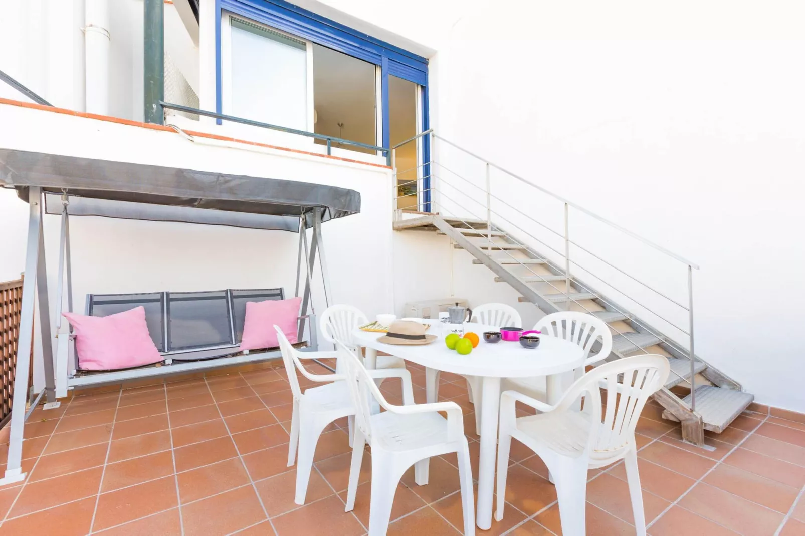 Soliverd-Terrace balcony