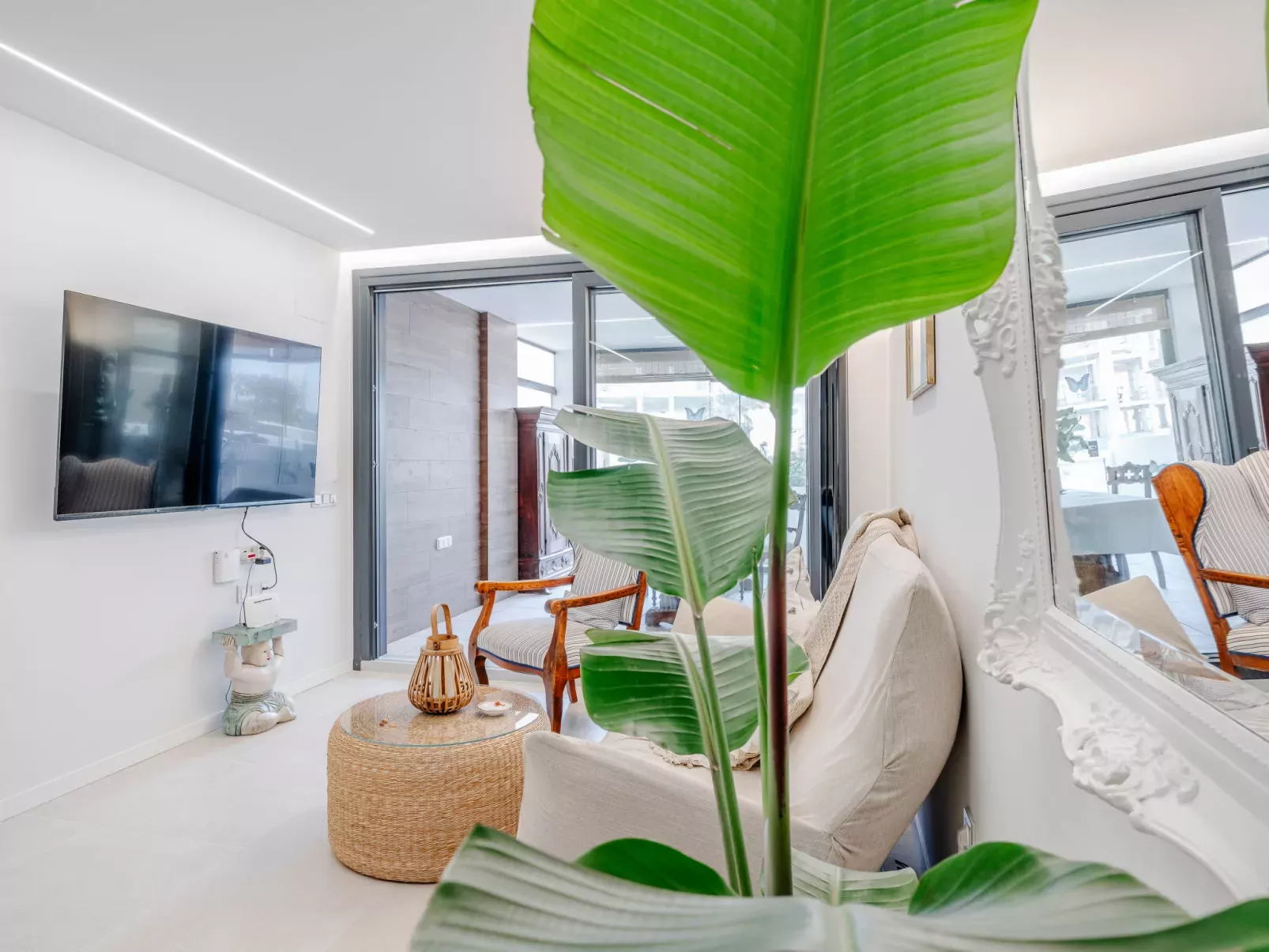 Villa Romana-Inside