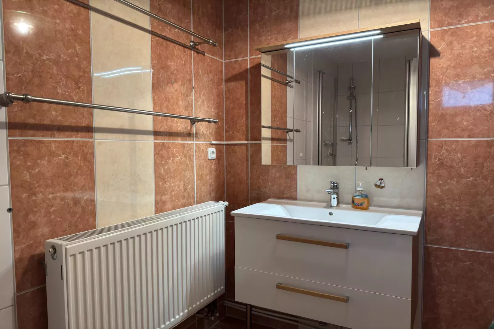 Leuchtfeuerwärter 7-Bathroom