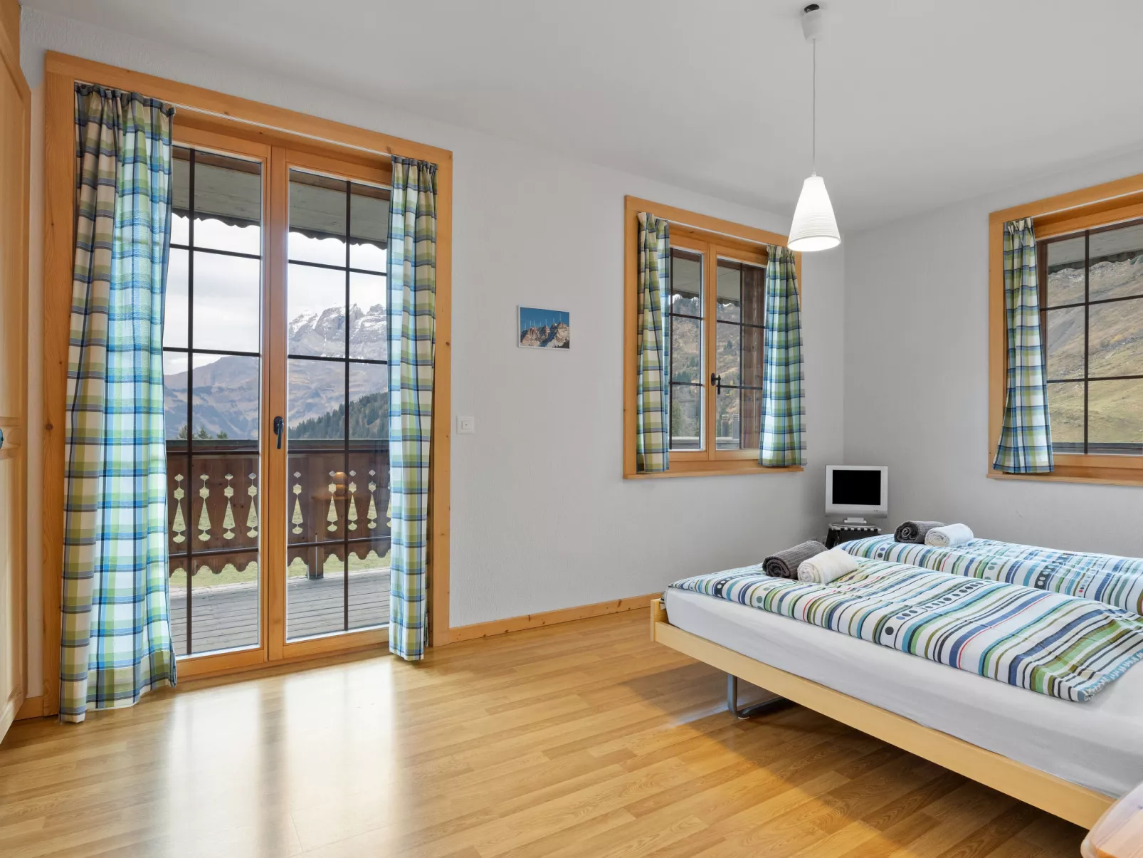 Le Hameau-Inside