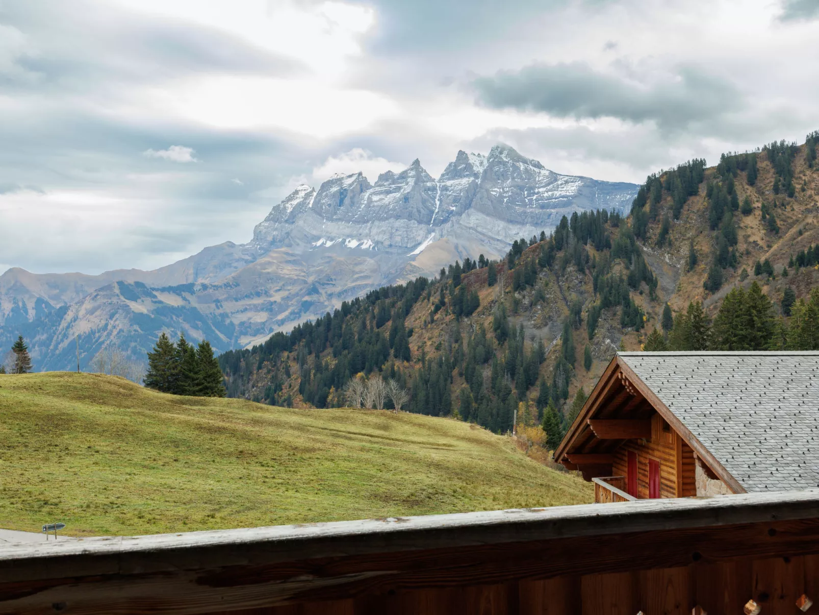 Le Hameau-Outside