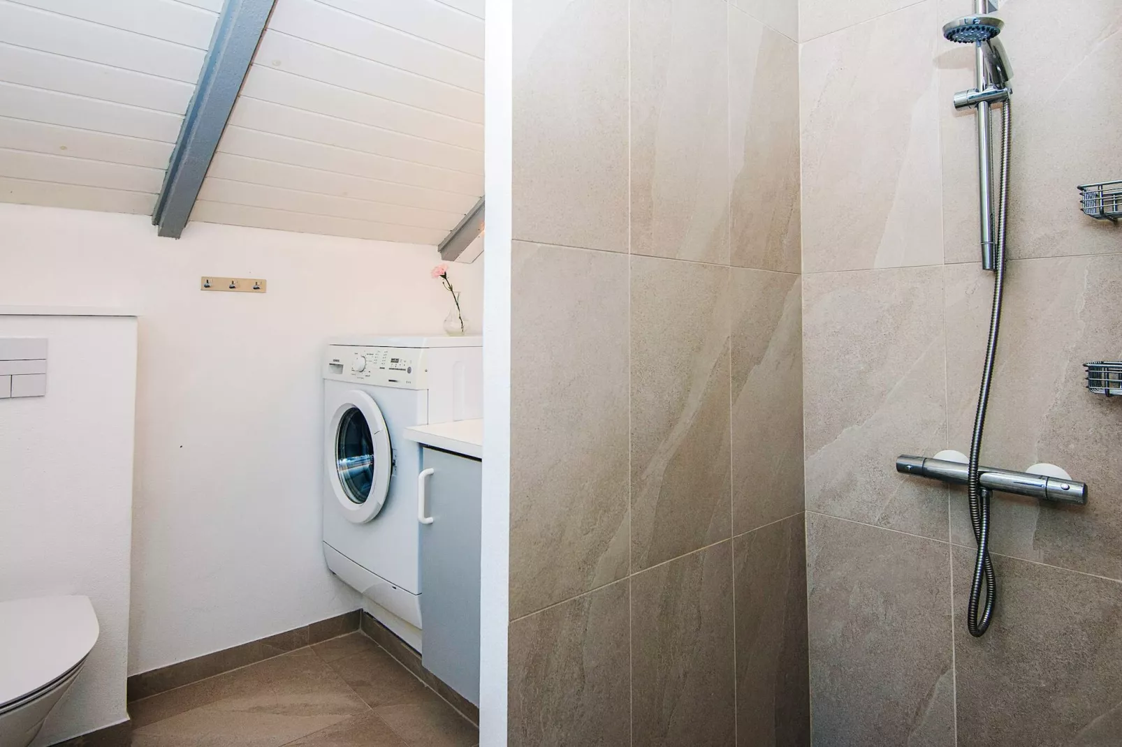 6 person holiday home in Give-By Traum-Indoor