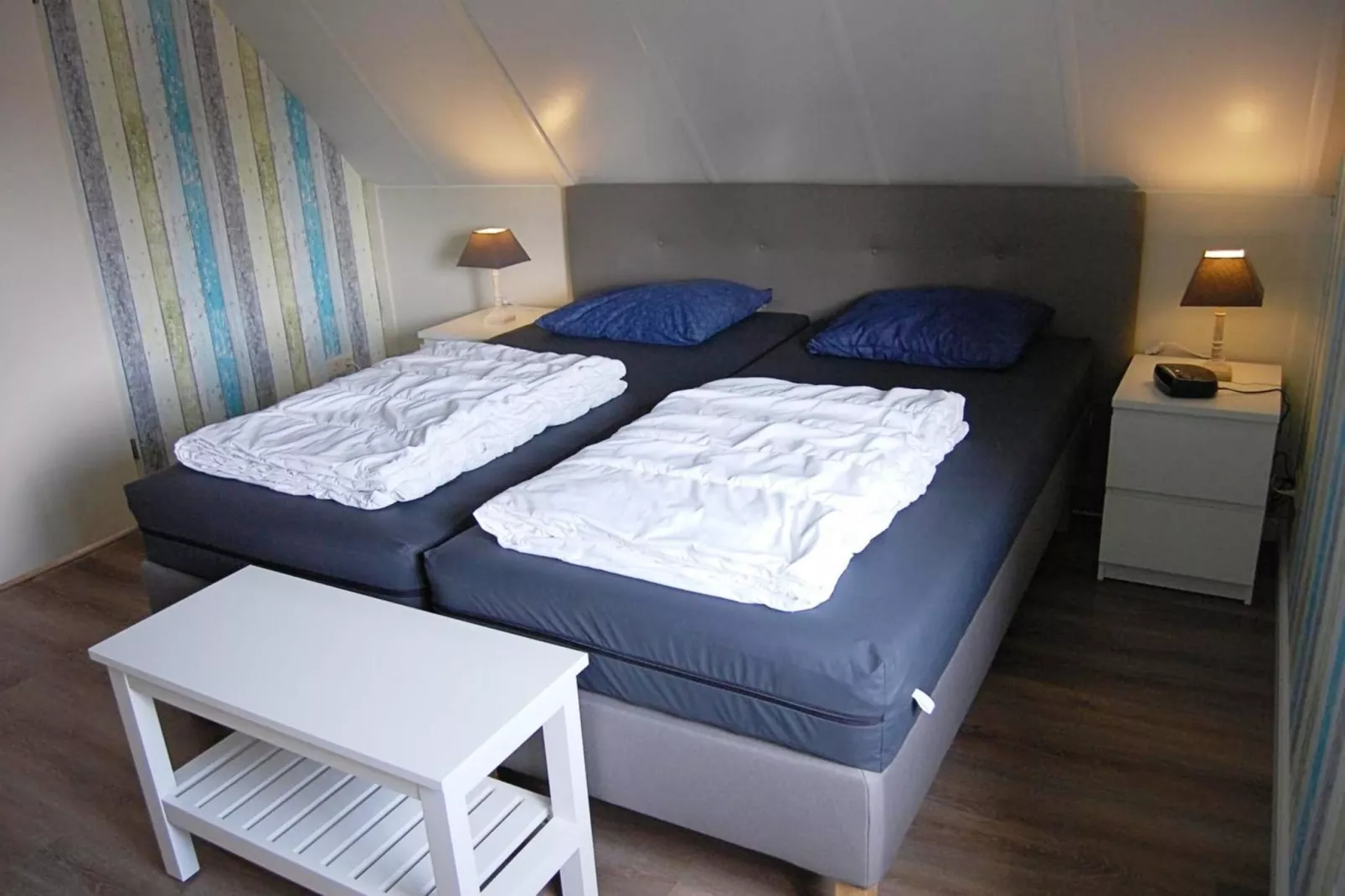 Schoneveld 232 Stern Breskens-Bedroom