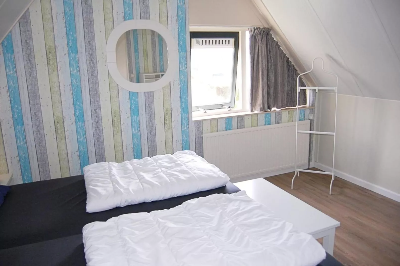 Schoneveld 232 Stern Breskens-Bedroom