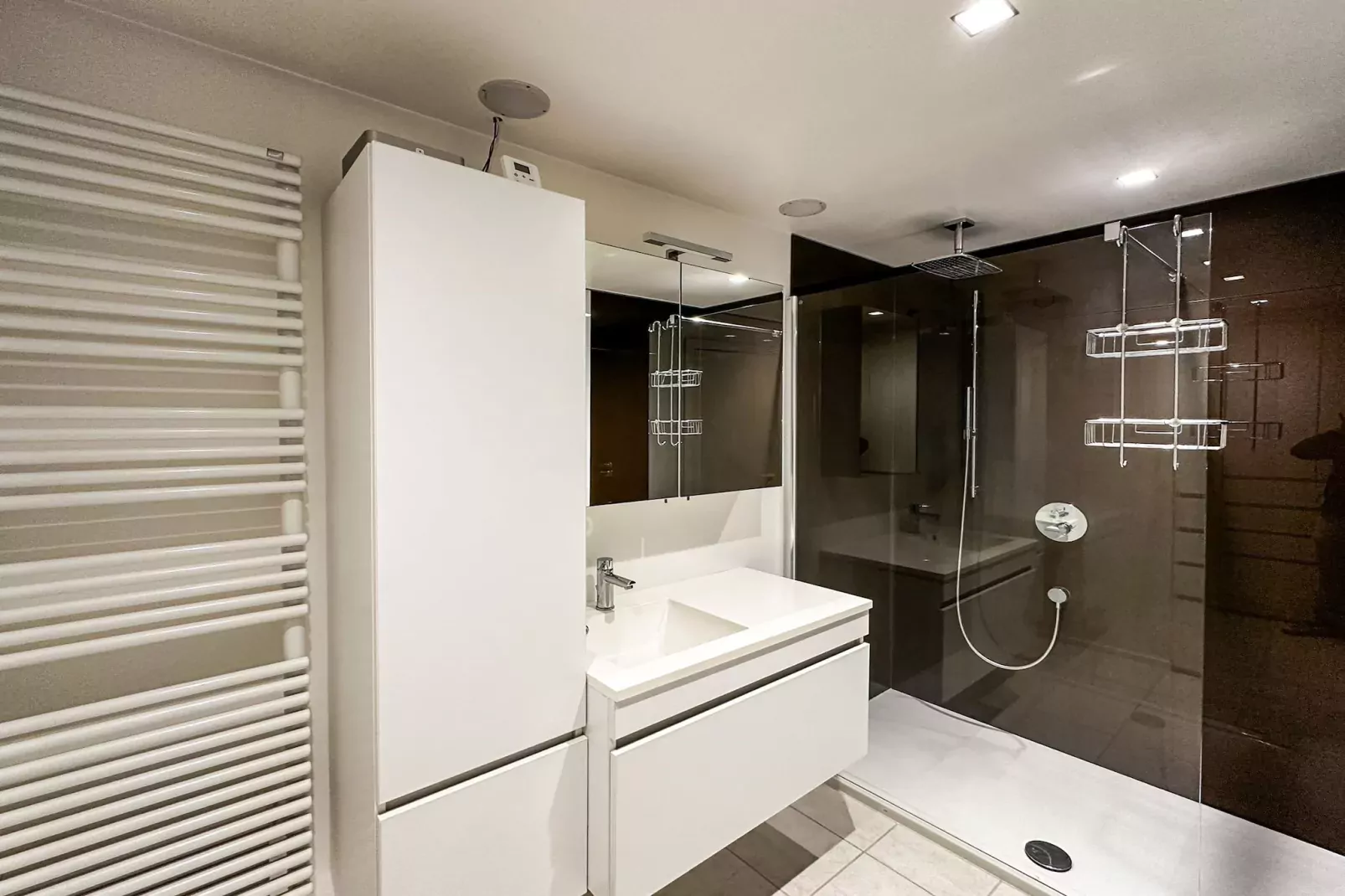 ZONNEKRING 1001GAR-Badezimmer