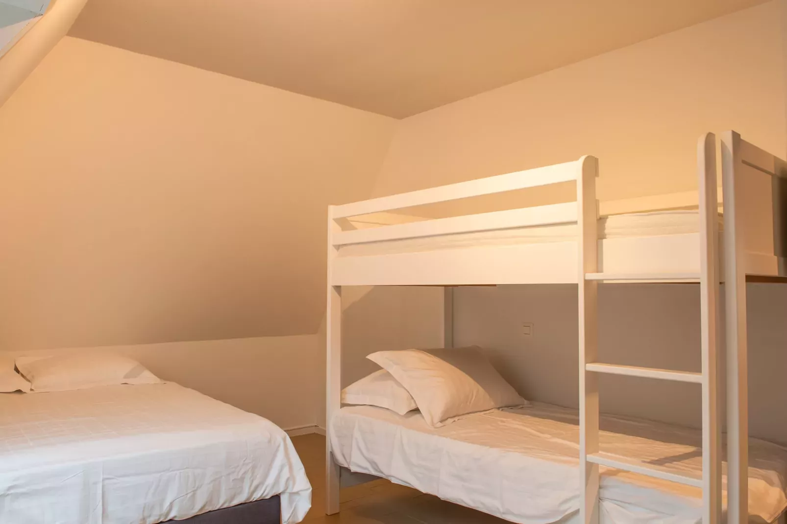ZONNEKRING 1001GAR-Schlafzimmer