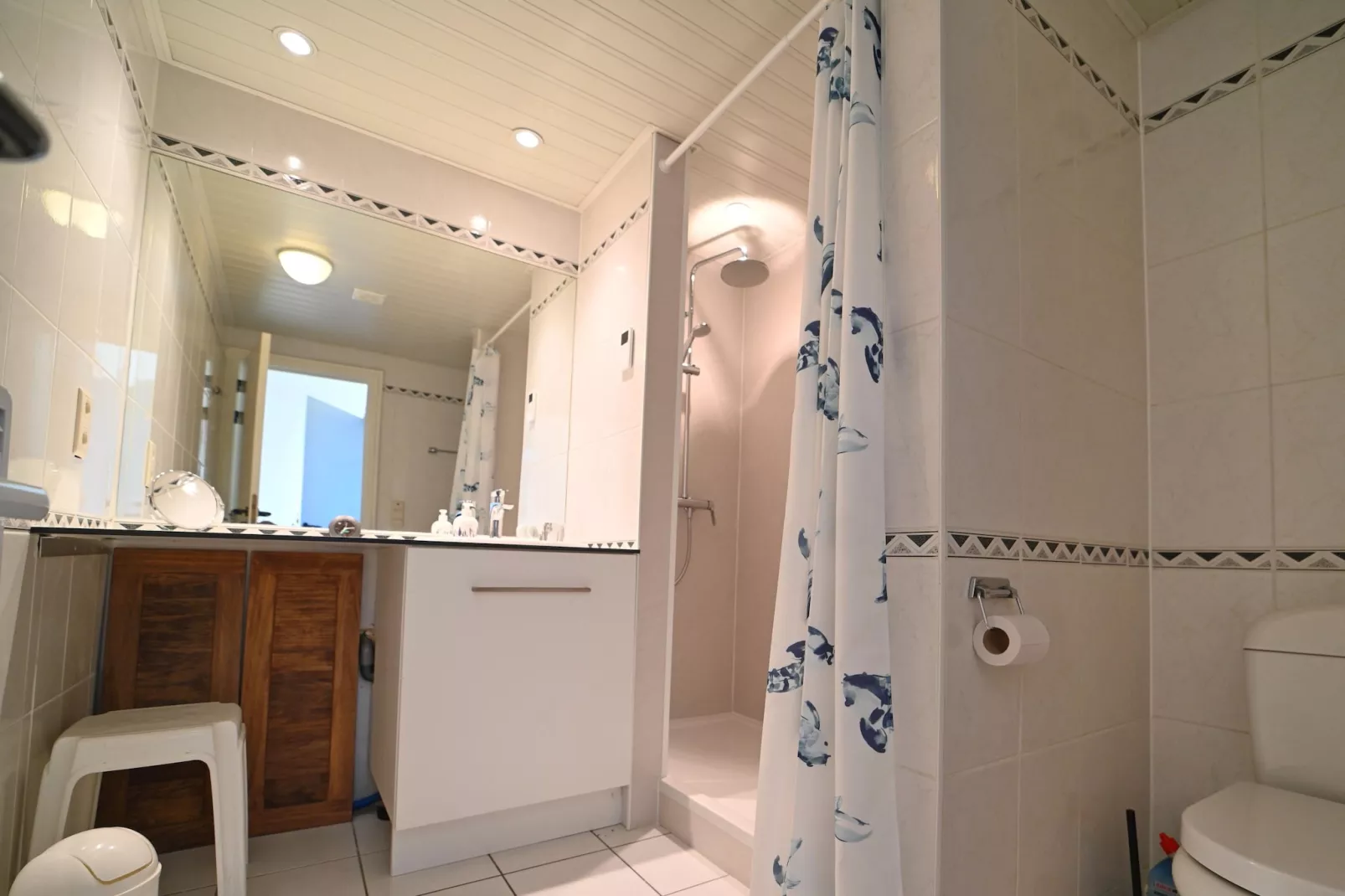 Résidence Durbuy 13-Bathroom