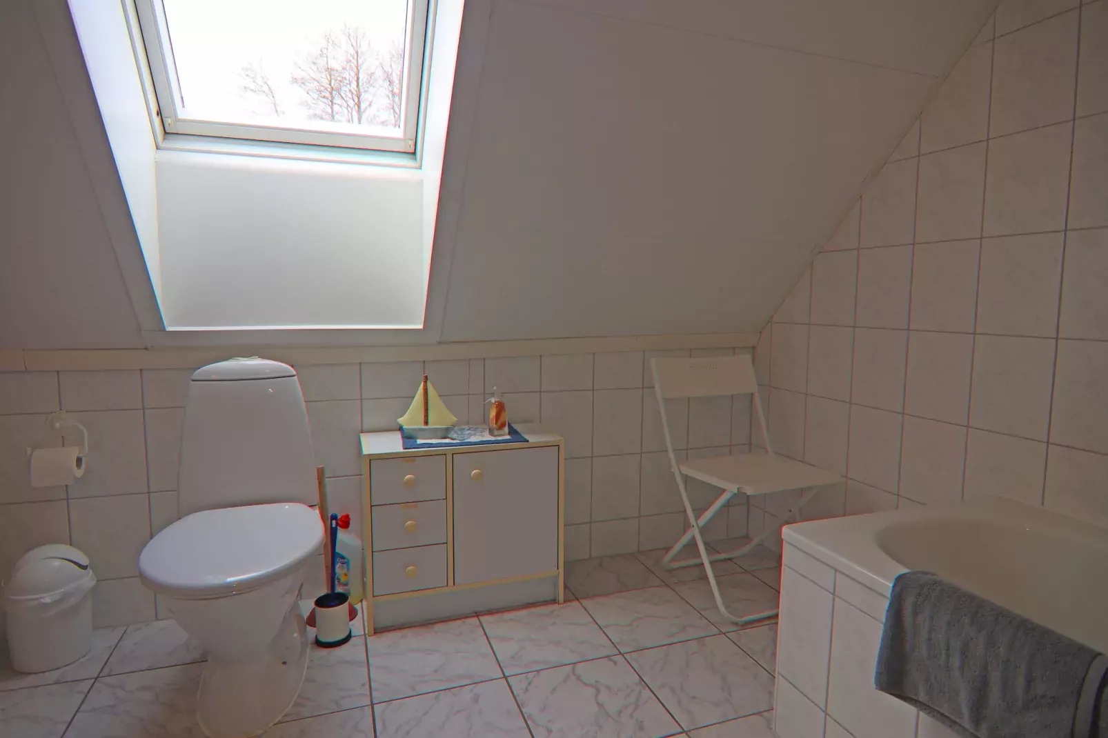 Kühlungsblick im Schwedenhaus-Bathroom