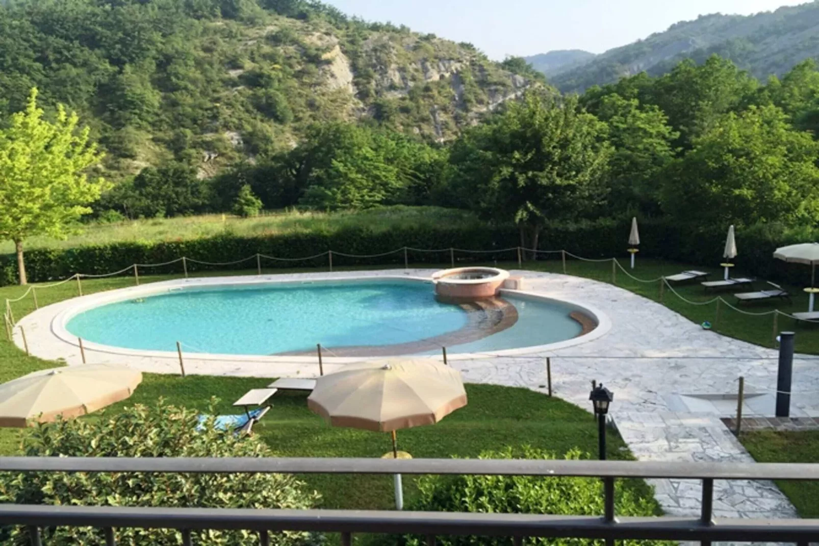 Avena-Pool